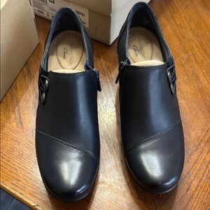 Clarks women’s Blue Leather Shoes